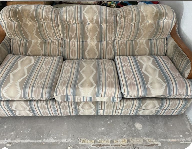 Pull Out Bed And Couch 2- Pieces