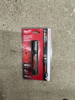 Milwaukee REDLITHIUM" USB BOOL COMPACT FLASHLIGHT