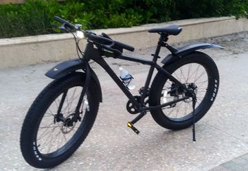 Bike brand new. Top of the bicicle especiality tires no include accesorios