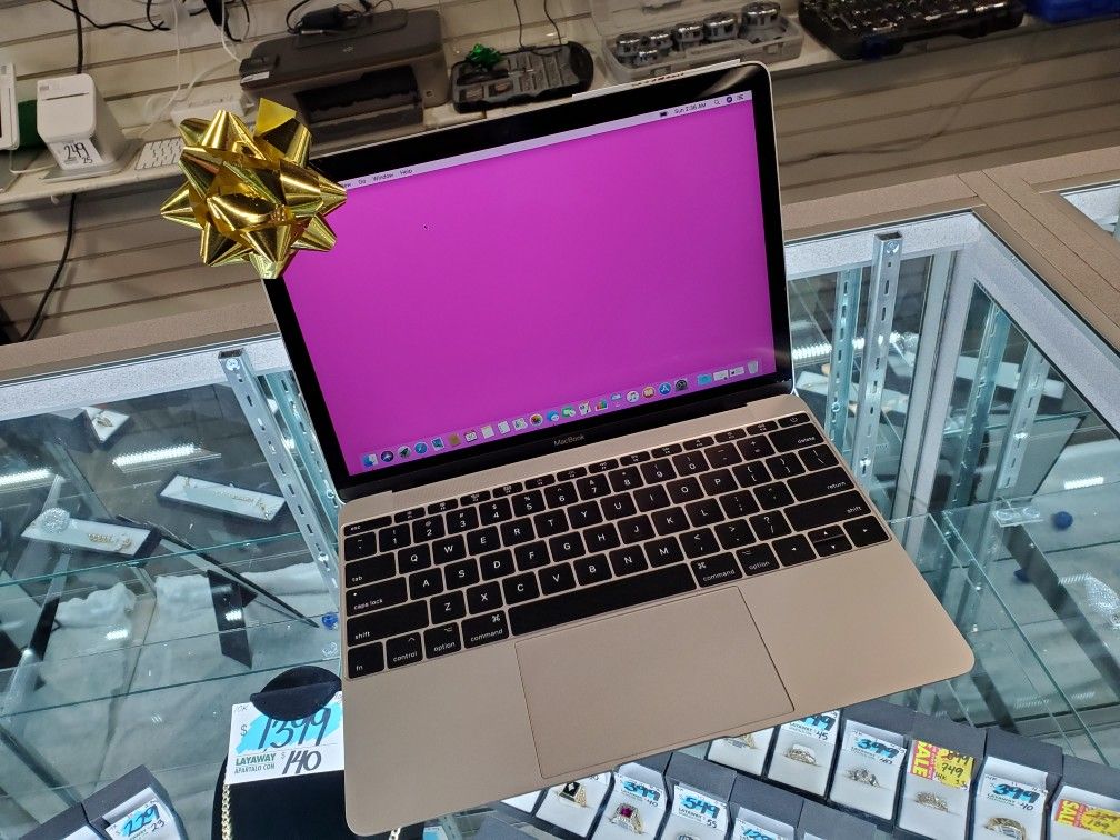 MacBook Apple FREE LAYAWAY!