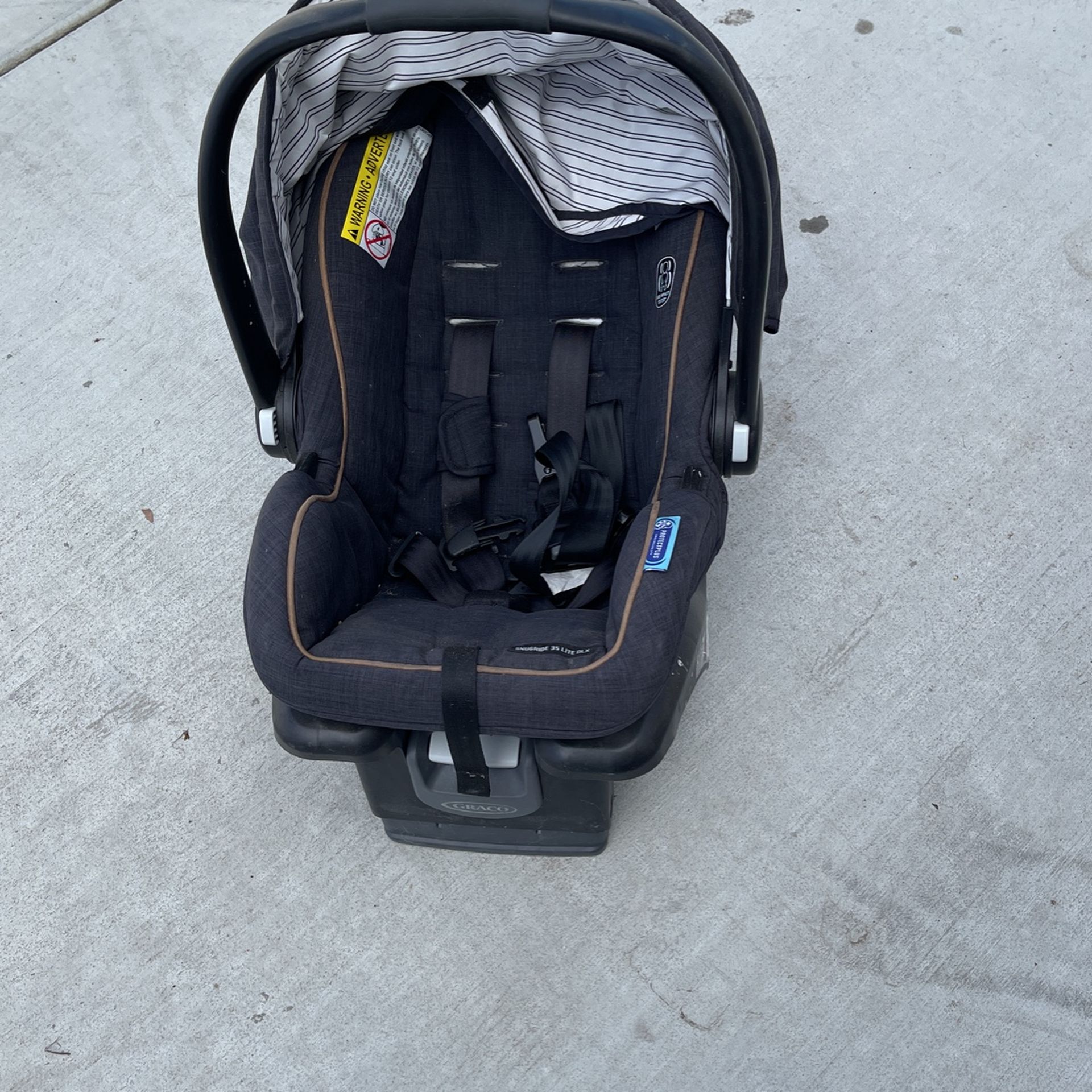 Graco Car seat With Base
