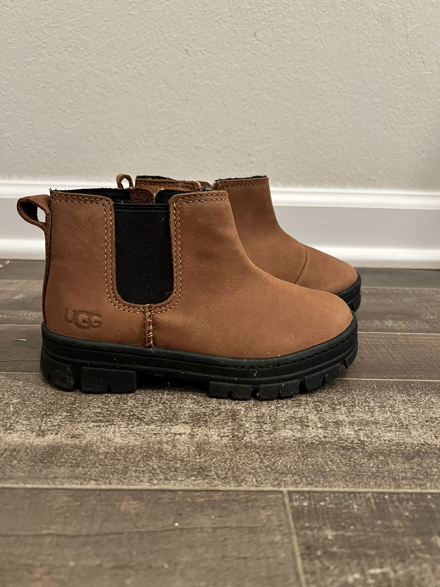 Ugg Toddler Chelsea Boot Size 11