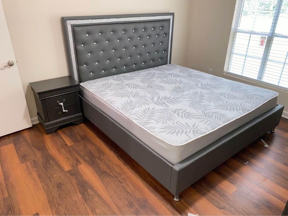 Brand New Diamond Tufted Grey/Black Upholstered King And Queen Size Bed Frame - Mattress