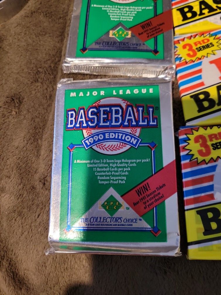 35yrold Factory Sealed Topps Baseball Cards