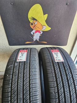 235/55/19 Hankook Tires (2)