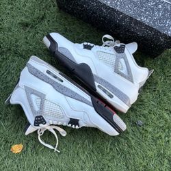 Title Jordan 4 OG White Cement 2025 Size 11 (Used)