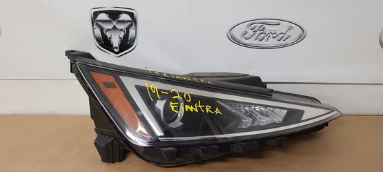2019/2020 Hyundai Elantra Right headlight