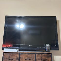 📺 Sony Bravia 55” LCD TV – Works Great! – $75