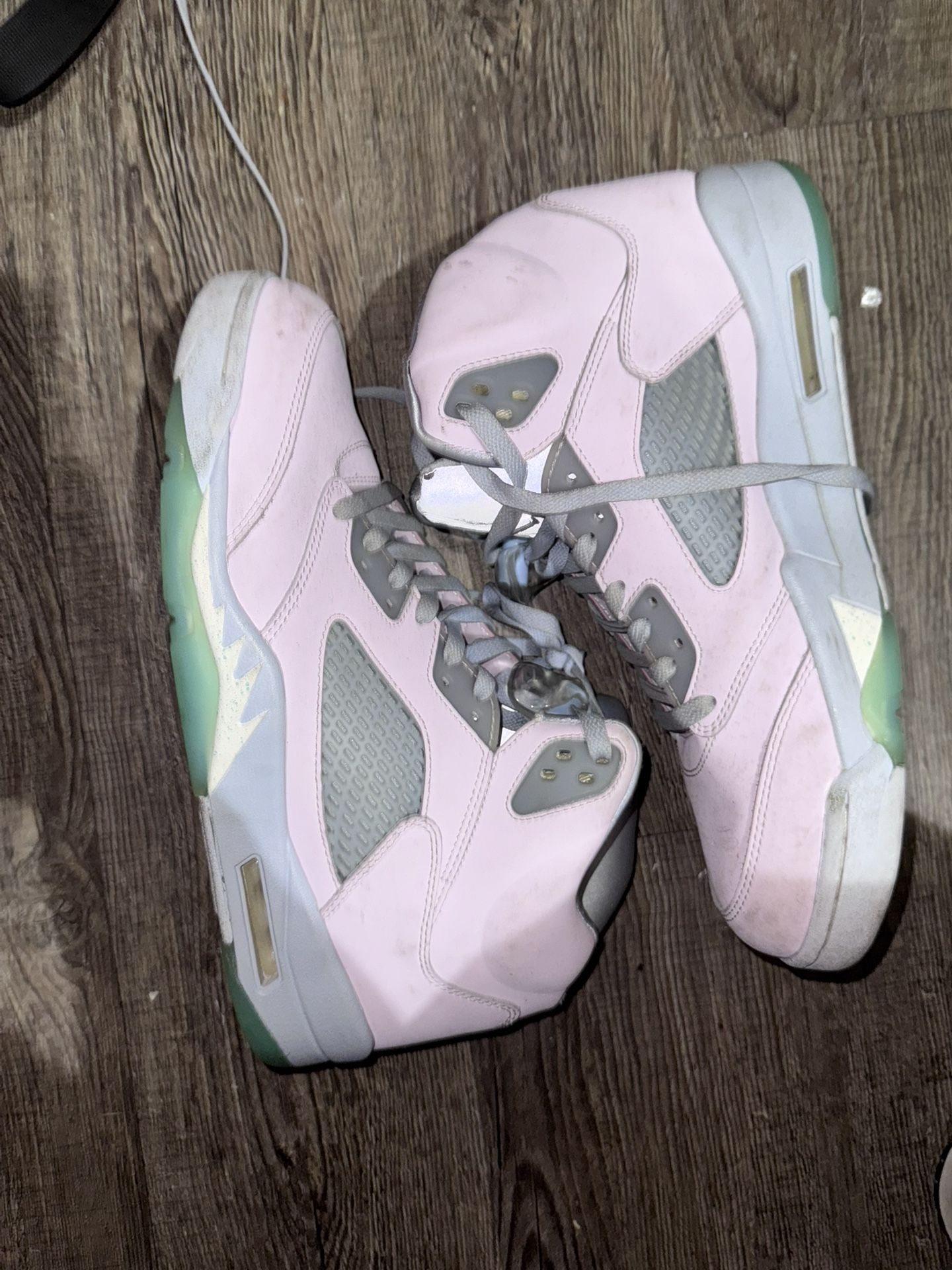 Jordan 5 Easter