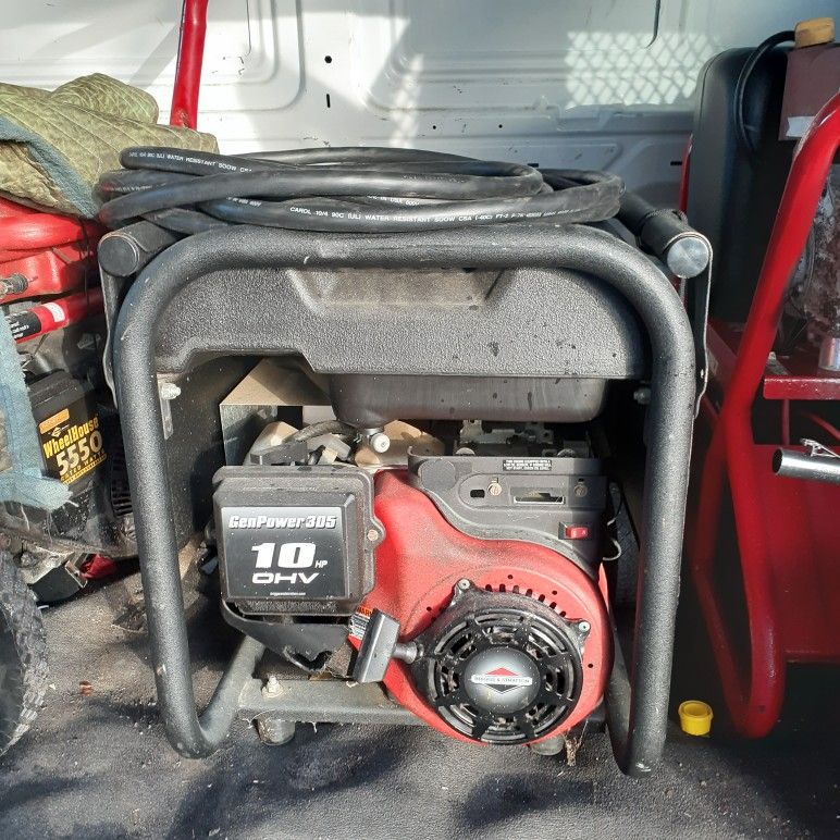 5550 Watts Coleman power Mate Generator