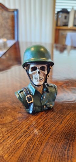 1996 Vintage Army Skeleton Skull Bust Resin 4" Figurine Military / Collectible / Statue / Figure / Decorative / Gift / Unique / HTF