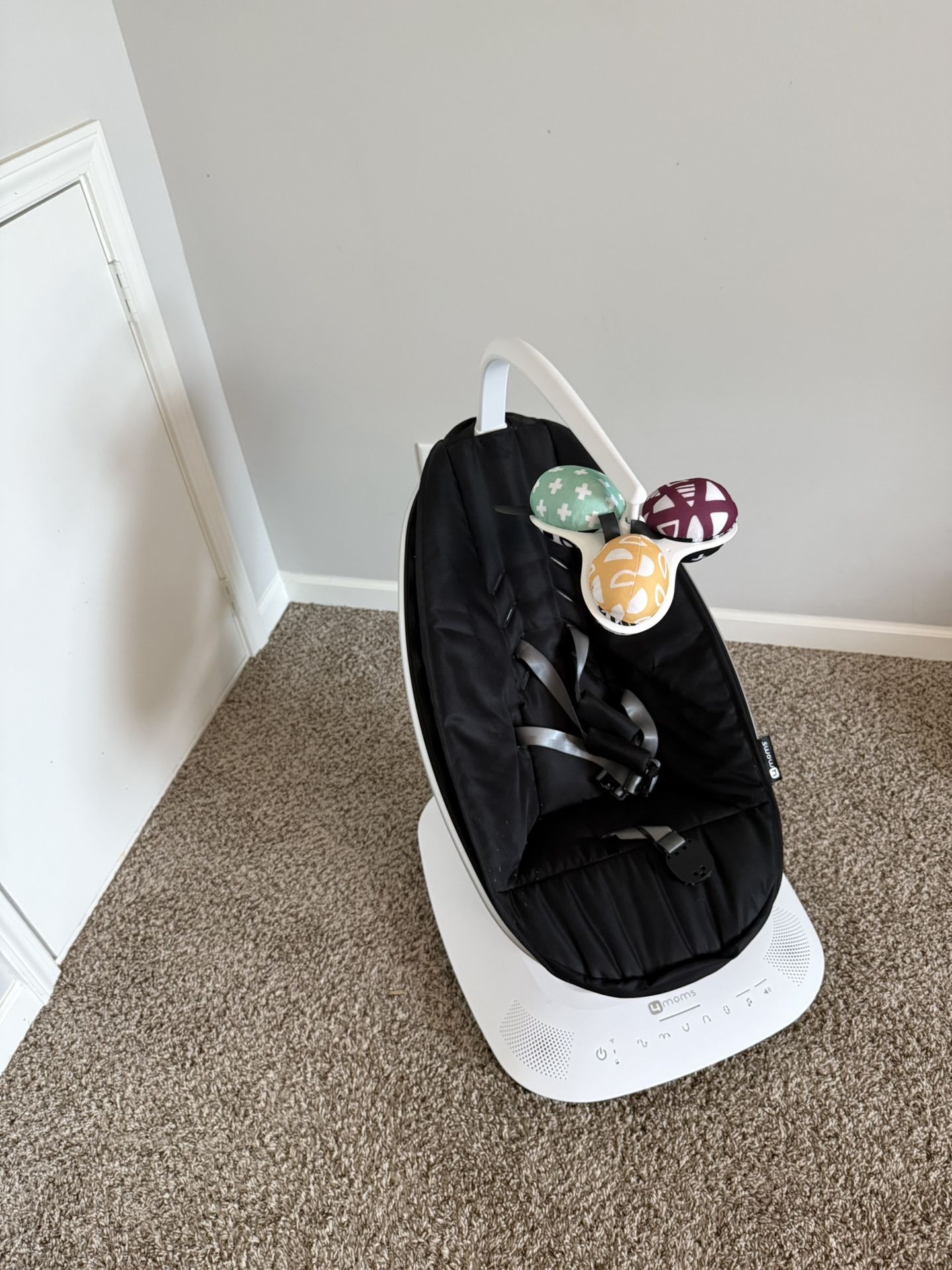 4moms mamaRoo Multi-Motion Baby Swing Smart Connectivity