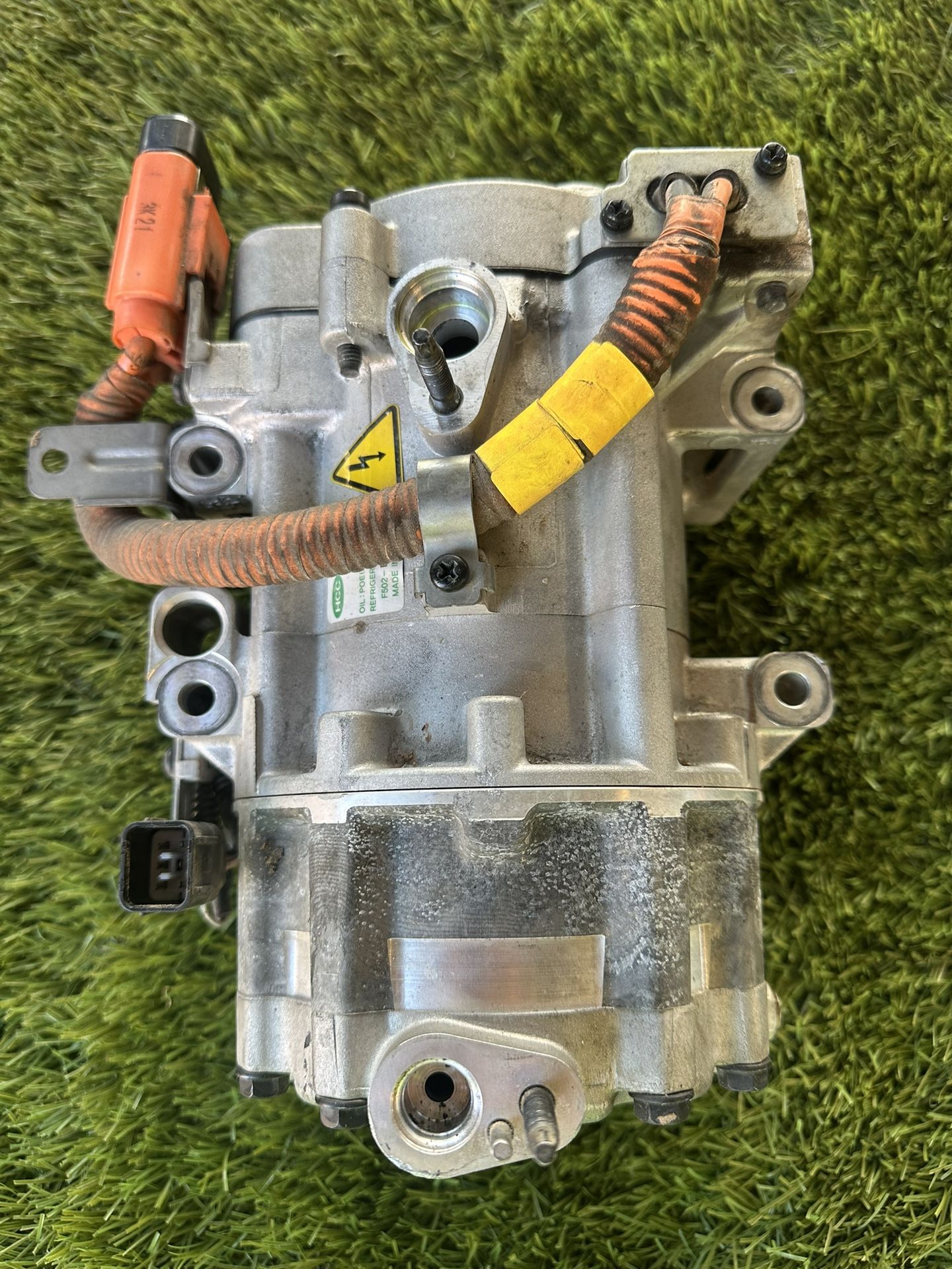 2014 A/C Compressor Hyundai Sonata Hybrid 