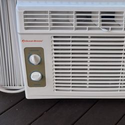 Small Room Air Conditioner