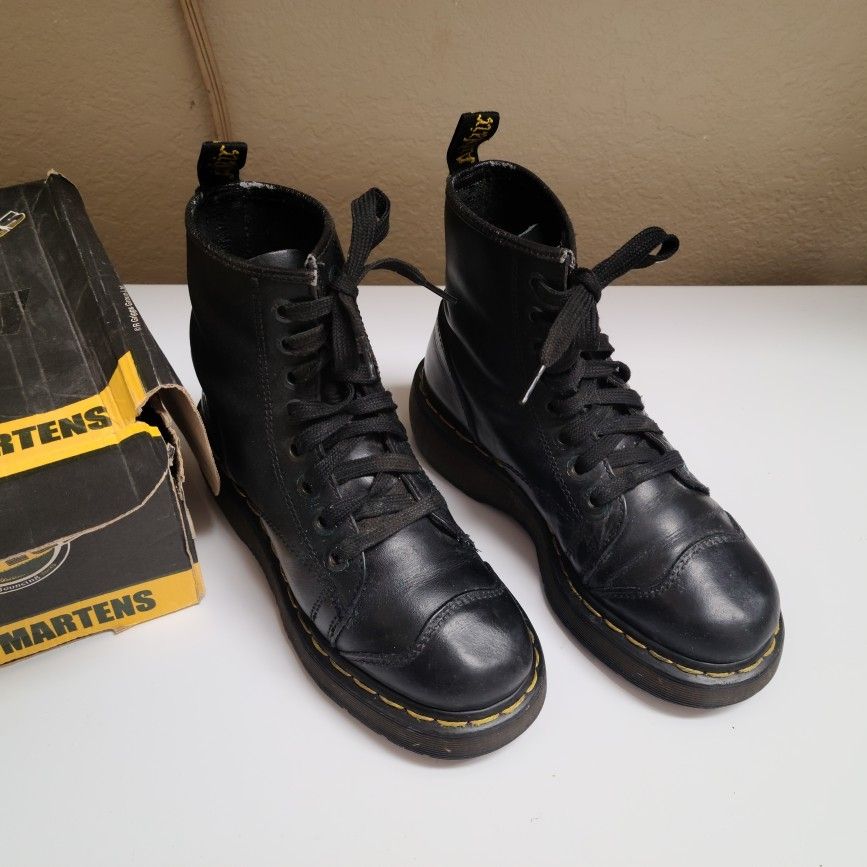 Dr. Martens 2A73 Black Leather Cap Toe Boots Mens Size 7 Made In England Rare Vintage Dr. Martens 2A73 Made In England | Mercari main image 3