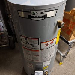 🔥🔥🔥 HOT WATER TANKS CHIMNEY STYLE BRAND NEW SCRATCH AND DENT... DELIVERY AVAIL TODAY 
