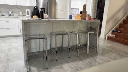 4 counter high chairs - 4 banquetas de altura de counter 35 in