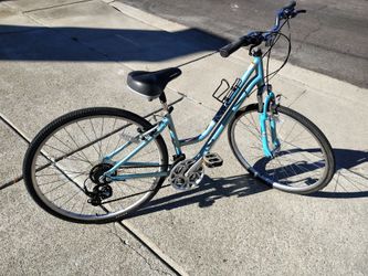 Diamondback Ladies Bicycle