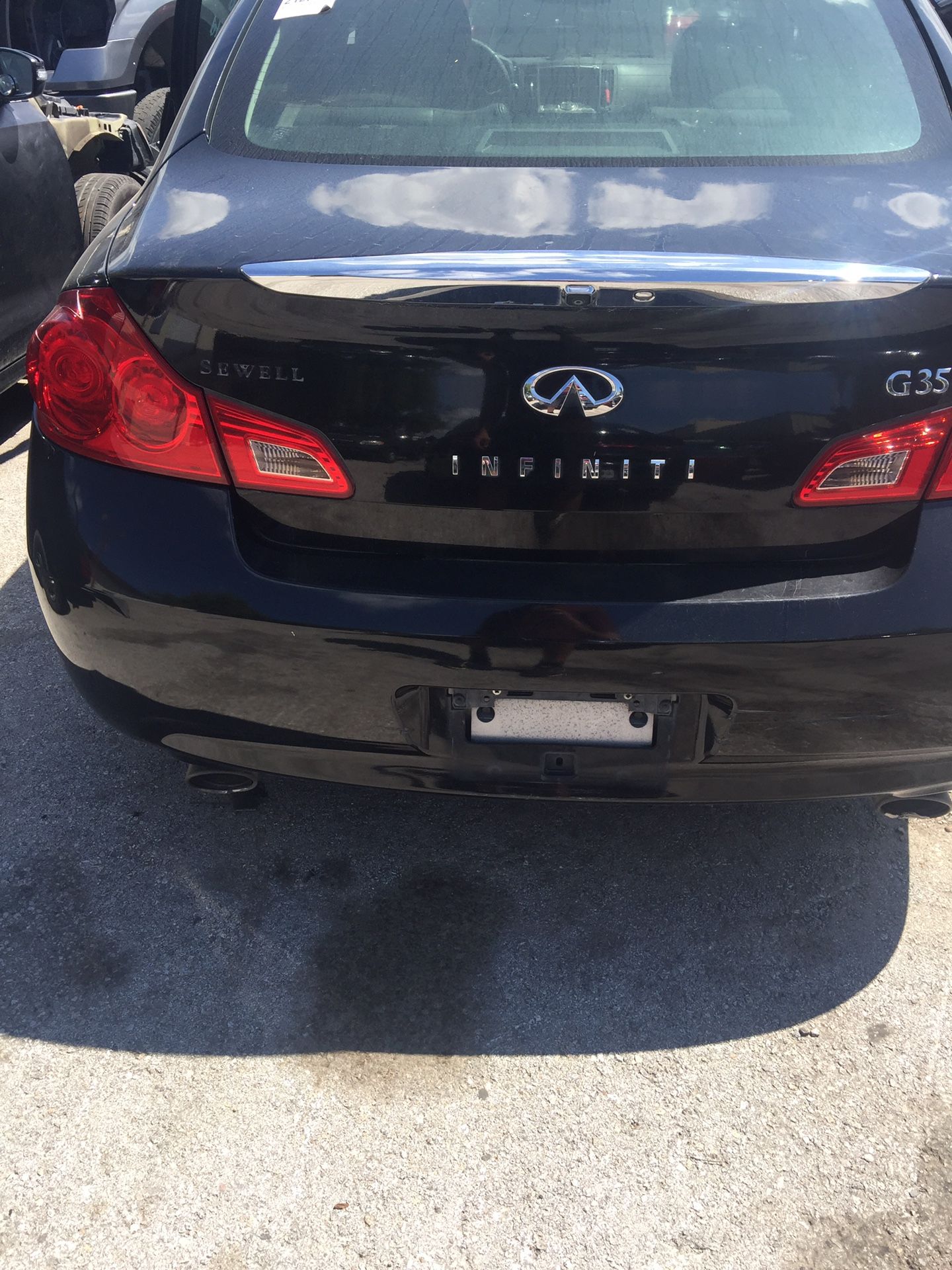 2009 2010 2011 Infiniti g35 for parts