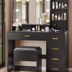 Beauty Vanity with storage bench
