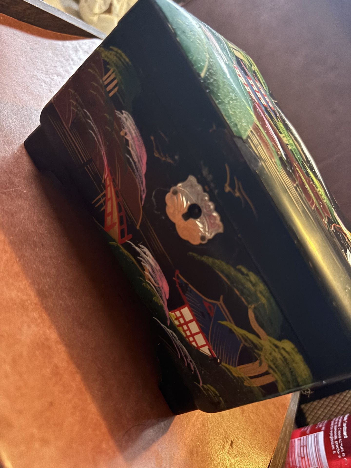 Japanese jewelry box with Japanese doll card in wood