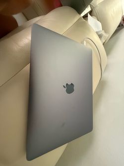 MacBook Pro mid 2017 two thunderbolt3 ports