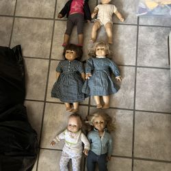 6 Vintage American Girl Dolls With Clothes And Accessories 