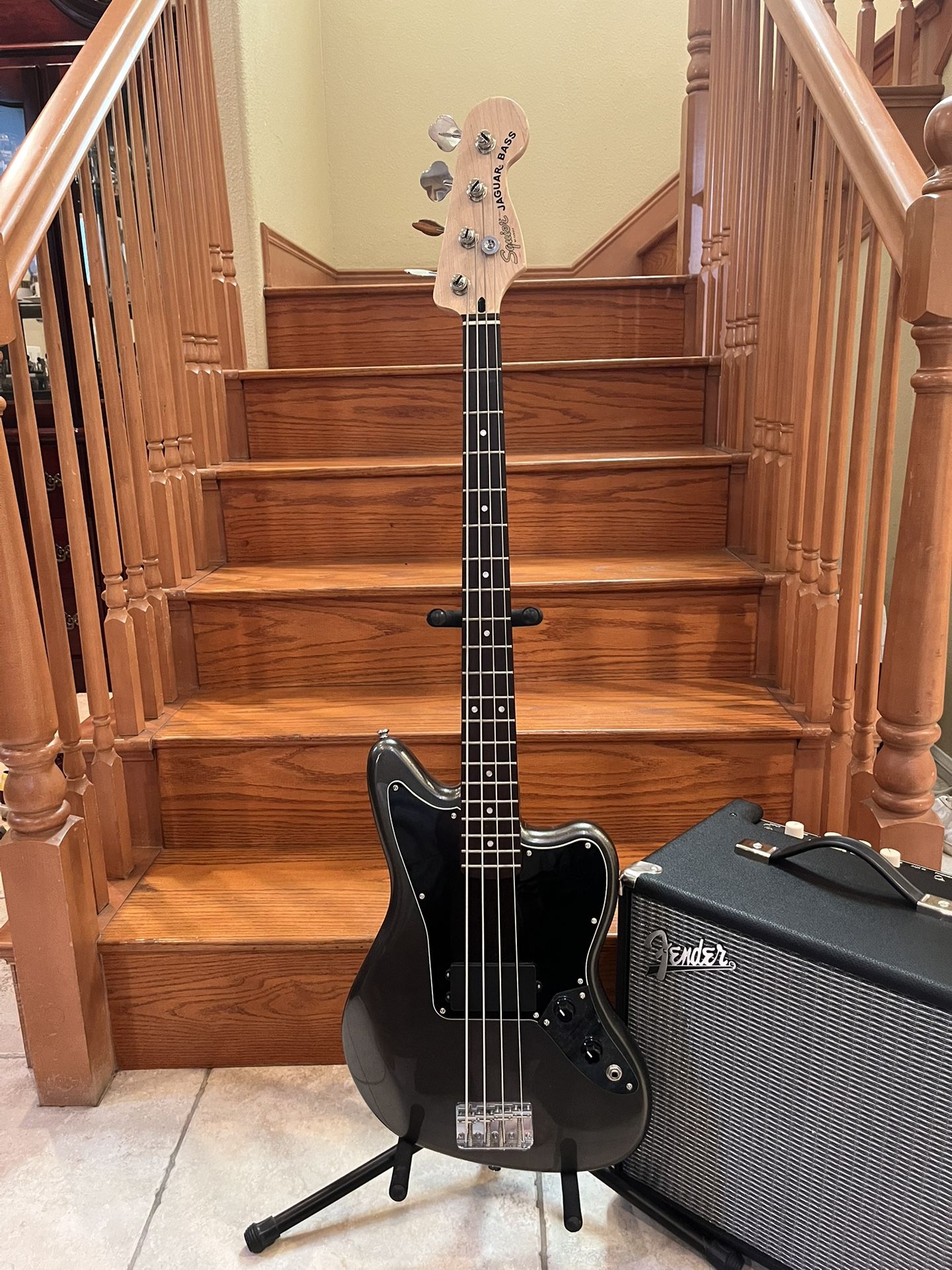 Squier Affinity Jaguar Bass (Brand New) W/ Fender Rumble 25 Bass Amp (Brand New)