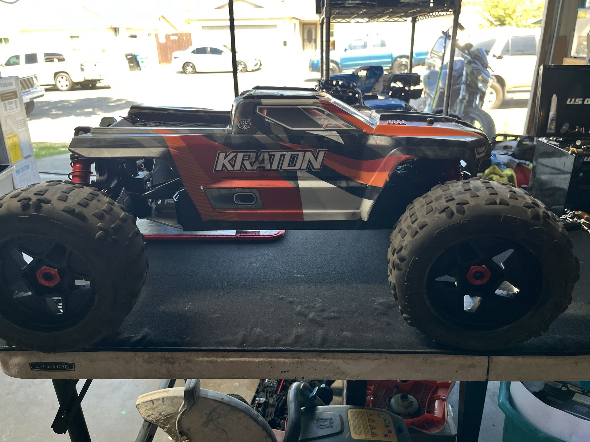 Arrma Kraton 8S – M2C Chassis