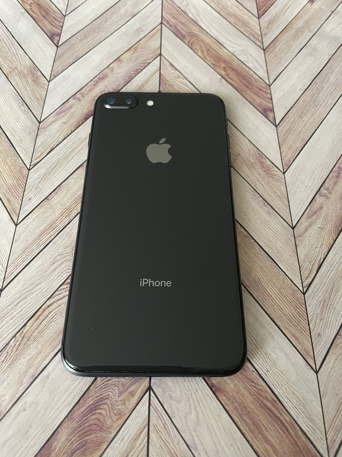 iPhone 8 PLUS (64GB) Unlocked 🌏 Liberado Para Cualquier Compañía