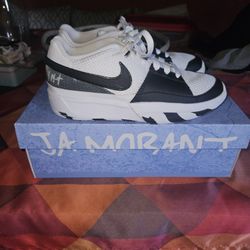 Nike JA1 Basketball Shoes Size 7y
