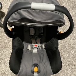 Chicco baby  car seat with base