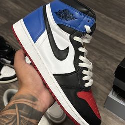 Jordan 1 Top 3 Sz 10 No Box