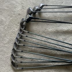 Golf Clubs - Left Handed Whole Set