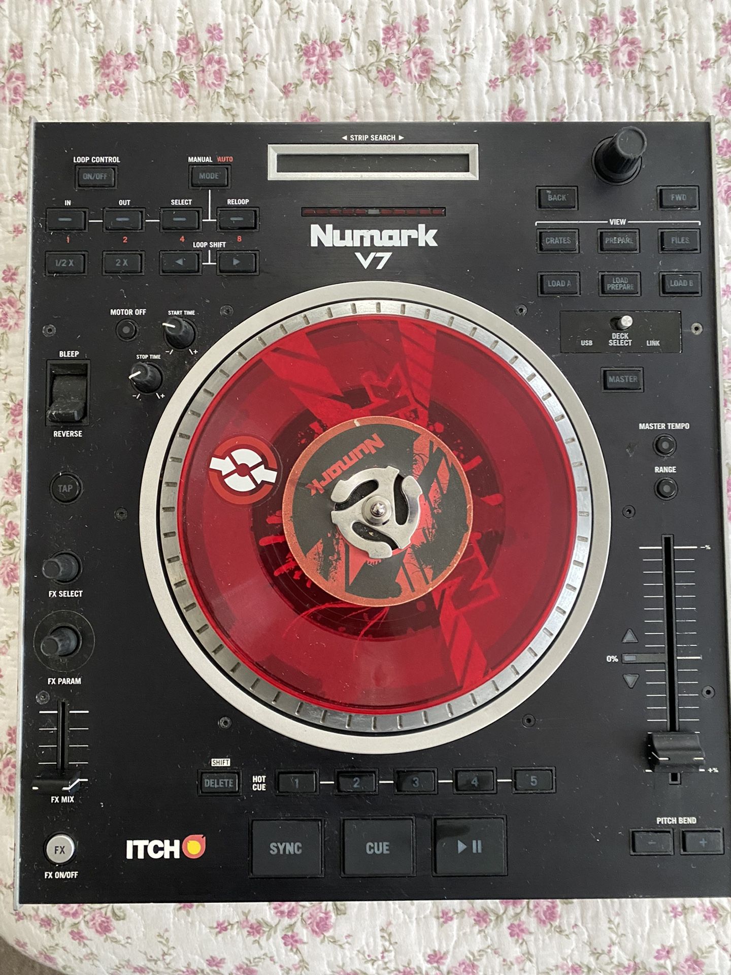 Numark V7