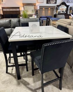 Elegant‼️5-Pc Counter Height Dining Table Set