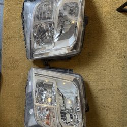 Headlights LH&RH Halogen Nissan Titan