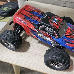 Hosim 1:16 scale all-terrain RC monster truck. 
