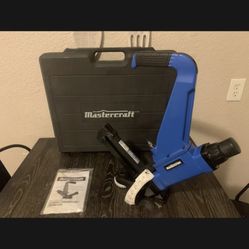 Mastercraft 3-in-1 Flooring Nailer Stapler Air Powered With Carrying Case NEW