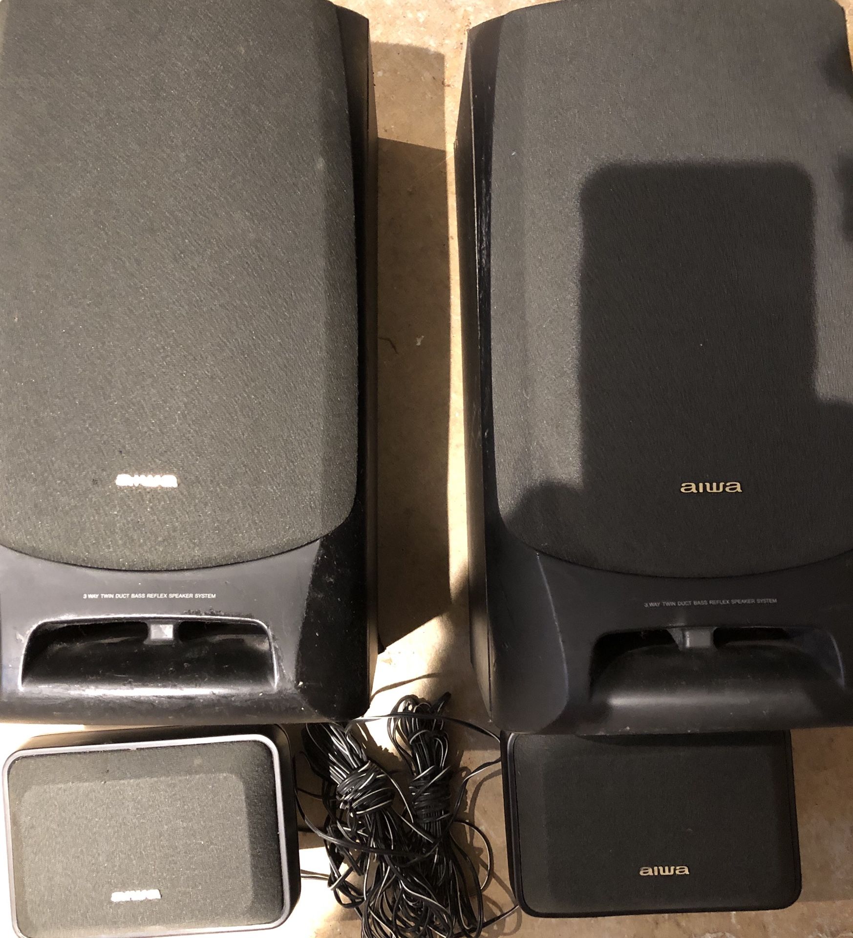 Aiwa SX-N737 & SX-R210 Speaker System