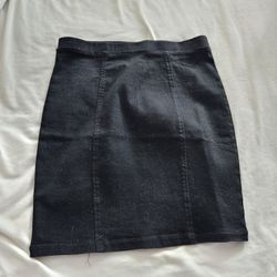 Black Skirt L