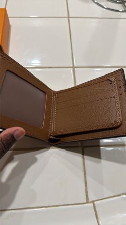 Louis vuttion wallet