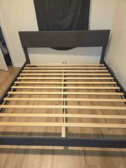 King Queen Mattress & upholstered bed frame set
