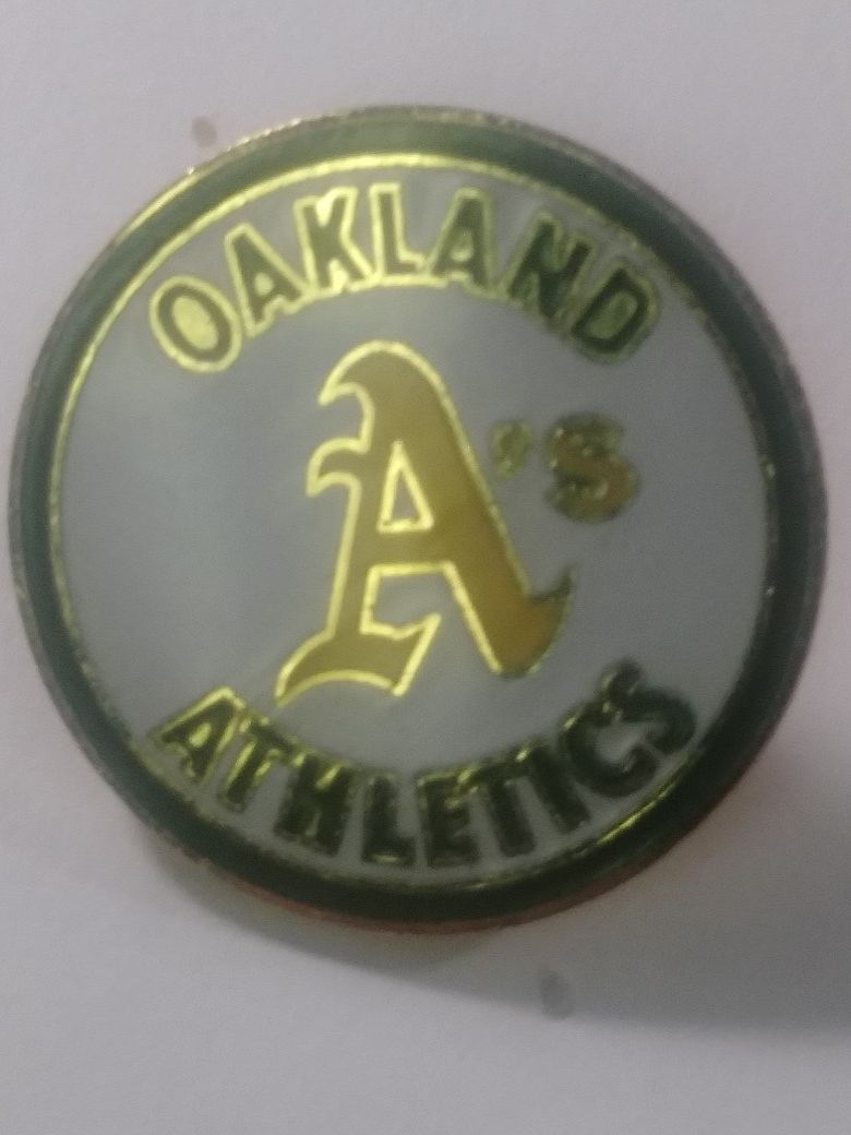 Oakland A's lapel pin