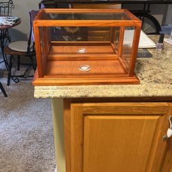 Wooden Display Case. Excellent Condition.