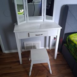 Vanity 