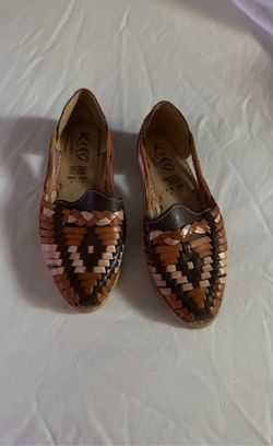 Woman’s Leather Mexican sandals Size 7