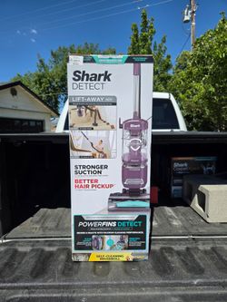 Shark detect vacuum