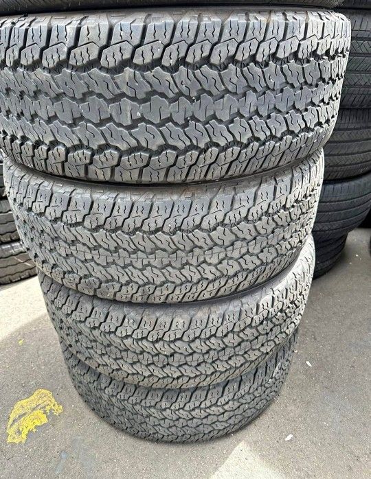 255 65 17 Tires Con 80% De Vida Las 4 De La Marca GOODYEAR