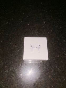 Airpod Pro 2nd Generation with MagSafe Wireless Charging Case (USB-C)